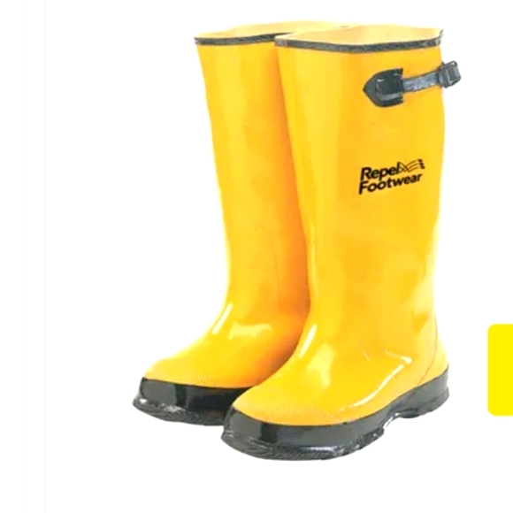 Other - Galeton Men's Overshoe Boots Over The Shoe, Yellow, NWT